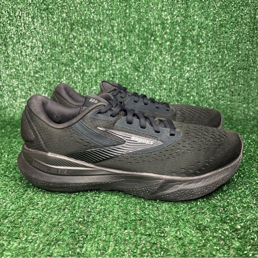 Brooks Adrenaline GTS 24 Womens Size 9.5 B Triple‎ Black Sneakers